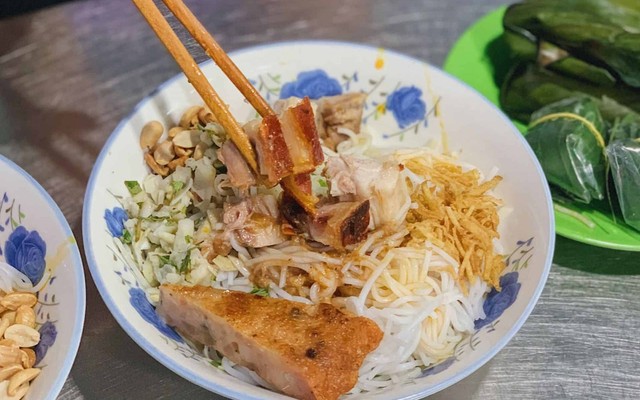 Bún Mắm Hồng - Trần Kế Xương