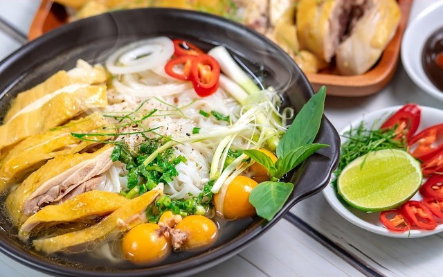 Bình An Quán - Cơm Gà, Cơm Rang & Mì Xào - 146 Tô Hiến Thành