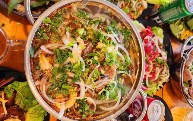Lẩu Bò Giáo Sĩ - Lẩu Bò Cay & Lẩu Gà Lá É