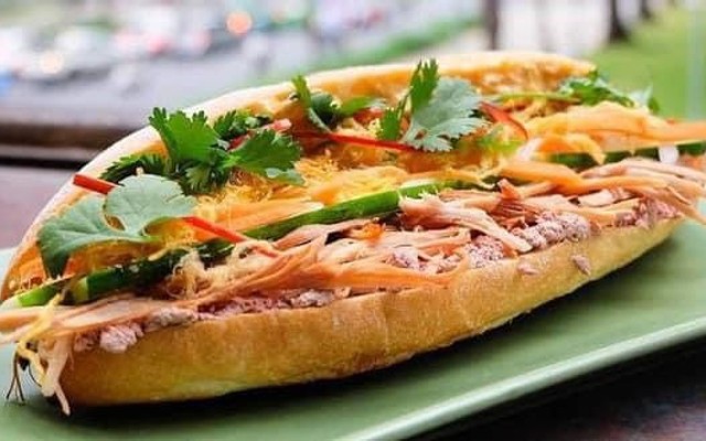 Bánh Mì Pate Cột Đèn - 9 Phương Mai