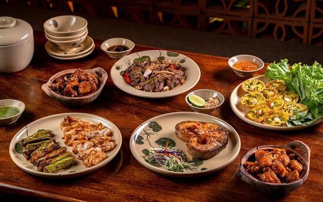 Quán Bụi - 222 Lê Thánh Tôn