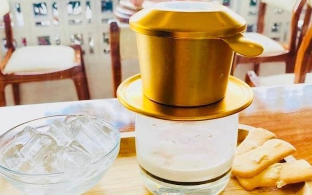 Gold - Coffee & Trà Sữa - 7 Lê Quang Đạo