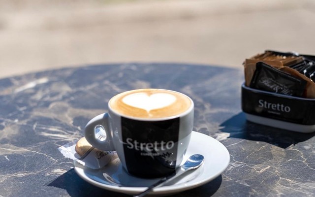 Black & White Coffee - Hoàng Thế Thiện