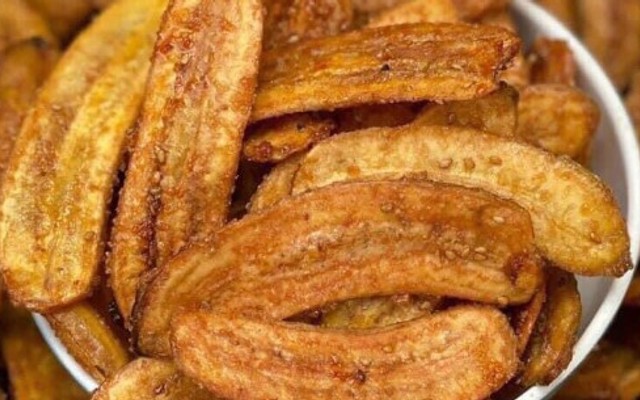 Dâu Tây Việt - Cách Mạng Tháng Tám