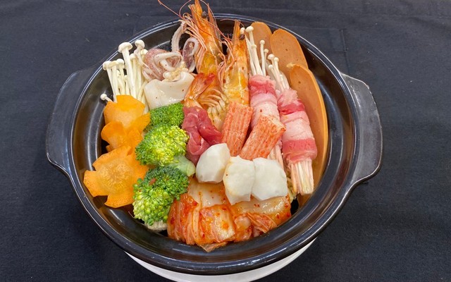 Mì Cay Naga - Hoàng Hoa Thám