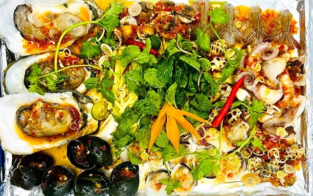 Quán Ốc Nam Việt - Hải Sản Ngon - Gò Vấp