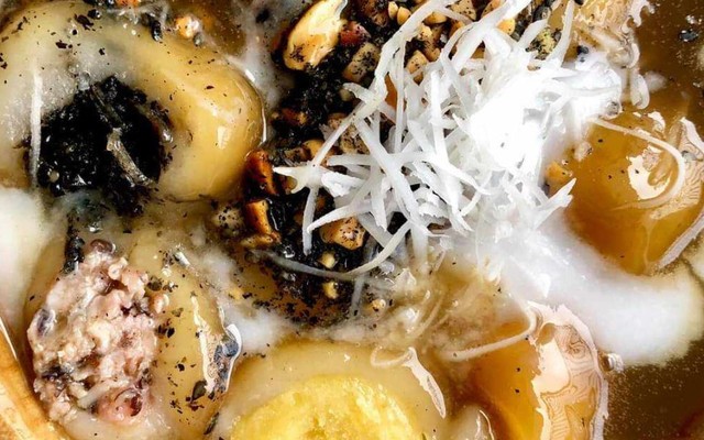 Cô Vân - Chè & Bánh Trôi Tàu - 90 Đê Tô Hoàng