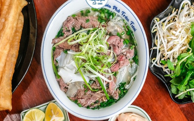 Phở Trâu Tươi, Cơm Rang Bò Kho & Cơm Đảo Gà - 105 Tổ 12 Mậu Lương