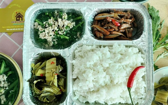 Tiệm Cơm Nhà - Bờ Hồ Búng Xáng