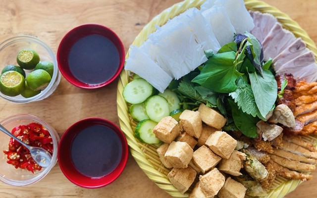 Bún Đậu Tiểu Bảo - Bún Đậu Mắm Tôm - Mì Trộn Indomie