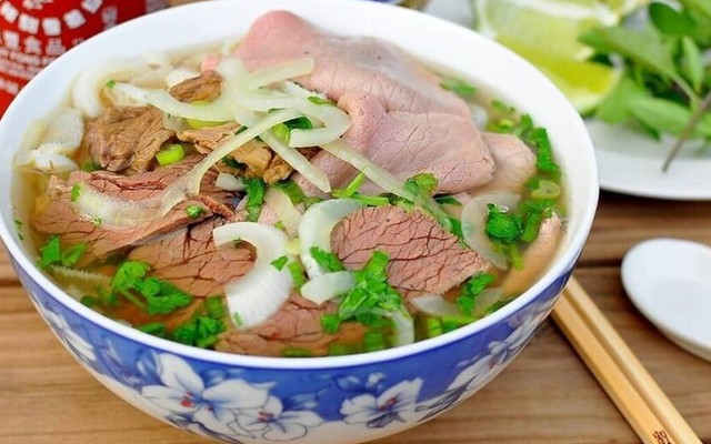 Phở Dương - Lạc Long Quân