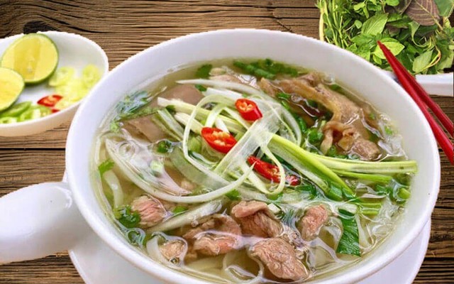 Phở Hồng Nhung - Phạm Văn Đồng