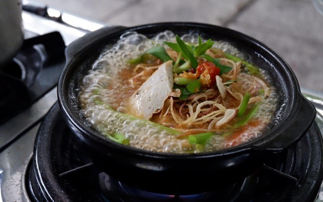 Bún Cá Quỵt - Đặc Sản Biển Xanh - 25A Nguyễn Hữu Cảnh