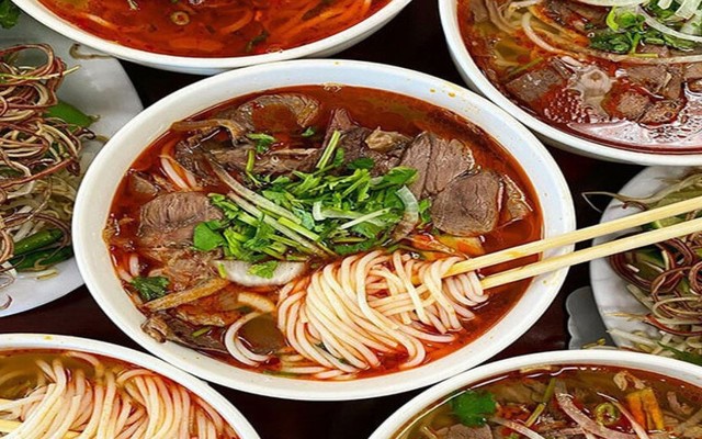 Bún Bò Huế - 93 Cổ Bi