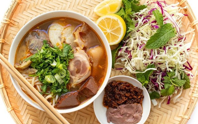 Phở Nguyễn - Cơm Rang, Bún Bò Huế & Lẩu Đuôi Bò