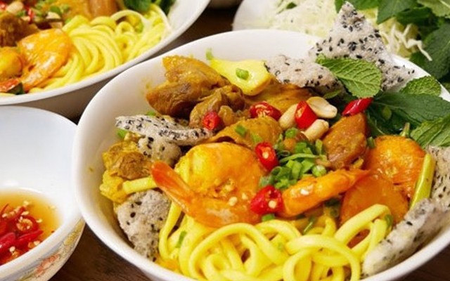 Quán Vân - Bún Riêu Cua Đồng & Mỳ Quảng - Huỳnh Dân Sanh