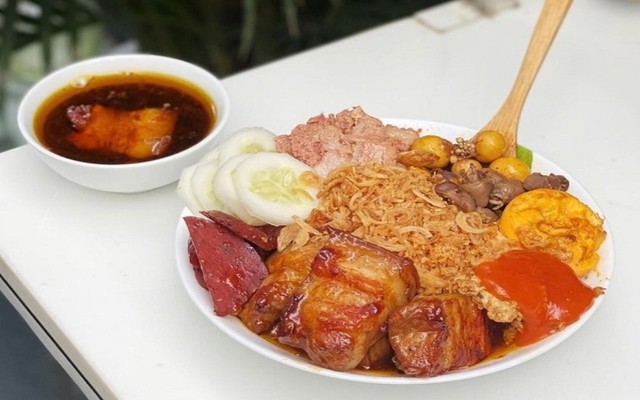 Vũ - Xôi & Bánh Mì - Triều Khúc