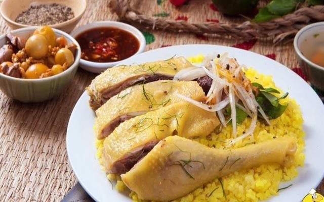 Cơm Gà Thuỳ Dương - Điện Biên Phủ
