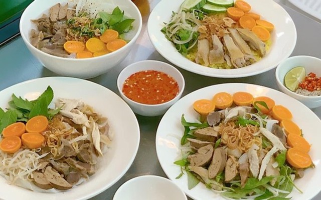 Bánh Ướt Lòng Gà - Cô Ba Béo