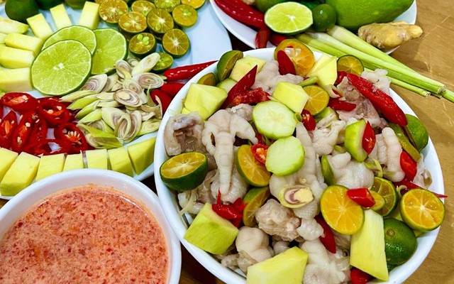 Ghiền Ăn Vặt - Chân Gà Sả Tắc - Hoàng Diệu