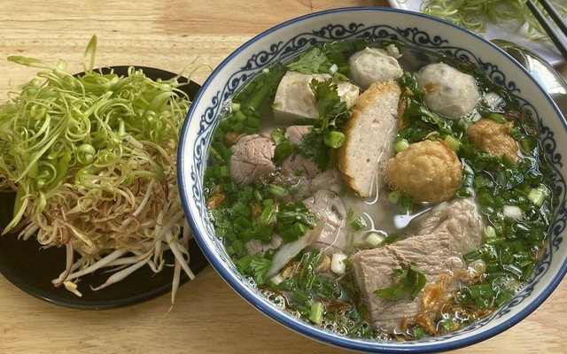 A Bom - Bún Mọc & Bánh Canh