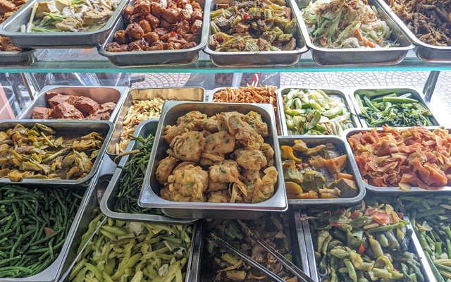 Cơm Chay Hoa Thiện - Bà Triệu