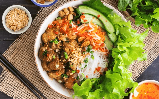 Bún Trộn Thịt Nướng - Xã Đàn 2