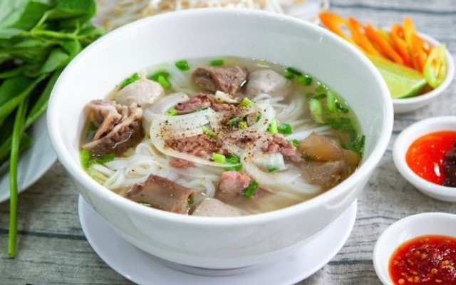 Phở Xuân - Nguyễn Văn Cừ Nối Dài