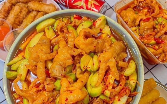 Chân Gà Sốt Thái Mẹ Na