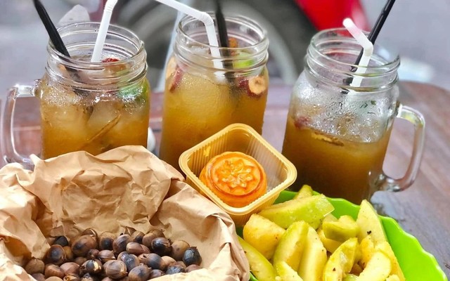 Coffee & Trà Cúc Chị Hằng - 137 Điện Biên Phủ