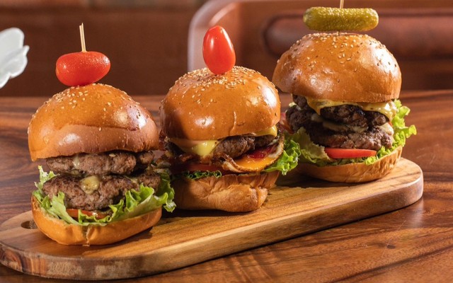 GOLO Burger & Pizza - Hoàng Kế Viêm