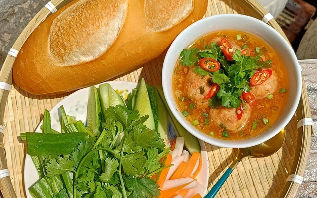 Juice Mại Hông? - Xíu Mại Chén & Trà Trái Cây Tươi