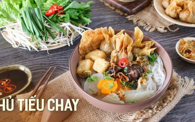 Hủ Tiếu Chay Liên Hoa - Cách Mạng Tháng 8