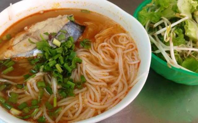 Lan - Bún Chả Cá - Hùng Vương