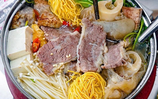 Lẩu Bò Năm Tươi - Đường B