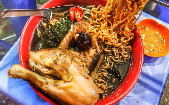 Cò Mò Ốc - Ốc, Mỳ Gà Tần & Cháo - Bách Khoa