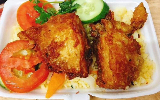 Cơm Chị Ái - Quán Cơm Gà Xối Mỡ - Huỳnh Thúc Kháng