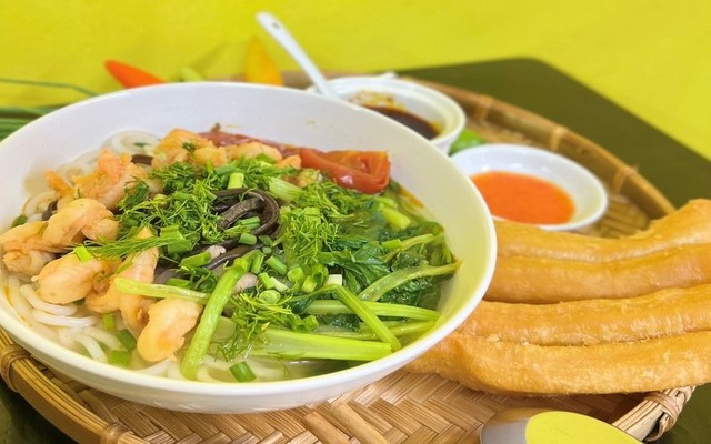Bếp Linh Linh - Bún Tôm & Bún Trộn - Đội Cấn