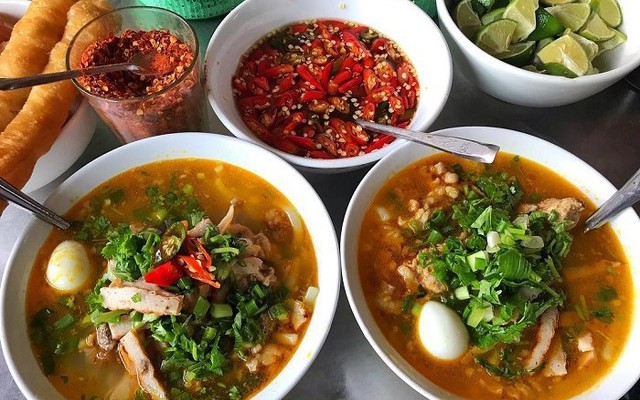 Bánh Canh Phong Gió - 62 Trương Định