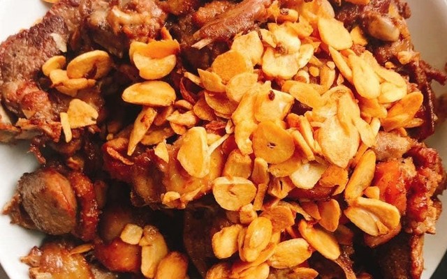 Mạnh Phố Cổ - Phở Gà & Ngan Cháy Tỏi