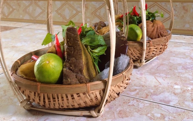 Quán Gánh - Phá Lấu Bò