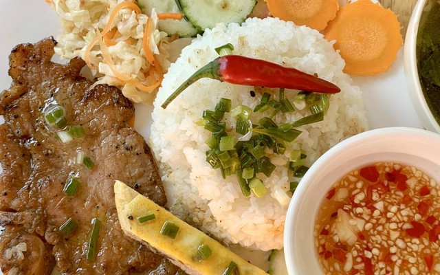 Cơm Tấm 107 - Nguyễn Thị Minh Khai