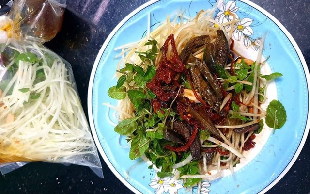 Ăn Vặt - Bánh Lọc Huế & Bò Khô Gan Rim - Nguyễn Công Hoan