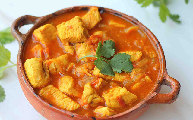 Cô Phương - Cà Ri Gà - Bùi Thị Xuân