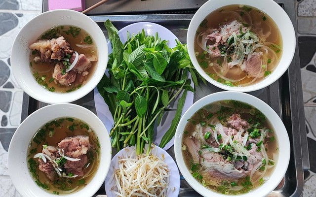 Tiệm Phở Thời Nay - Lương Văn Nho