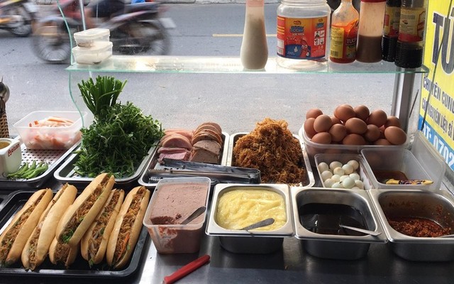 Bánh Mì Que Tứ Hải - Bánh Mì Que - Nguyễn Huy Tưởng