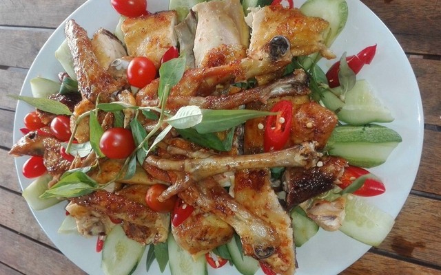 Gà Nướng Tâm An - Hồ Hoà