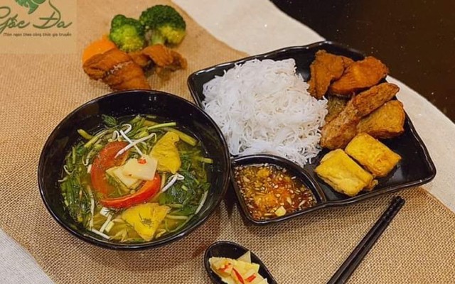 Bún Cá Chấm Gốc Đa - Lê Quang Đạo