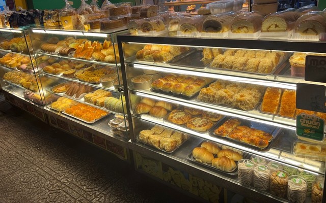 Hoàng Sơn Bakery - Food - Tô Hiến Thành