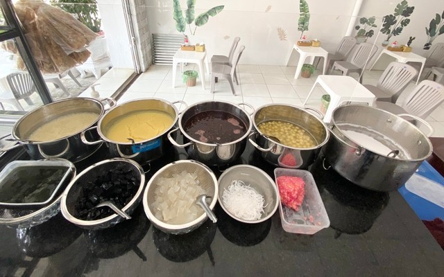 Tiệm Chè Mộc - Chè Đậu Đỏ Cốt Dừa & Chè Thập Cẩm - Lê Sát